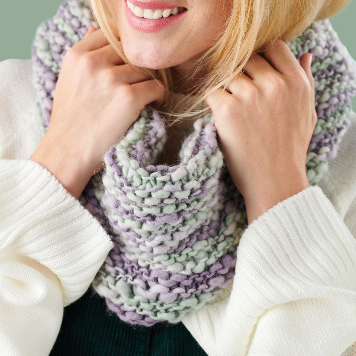 Hand-dyed knitted cowl pattern PDF – Gathered, image size:1200x1200