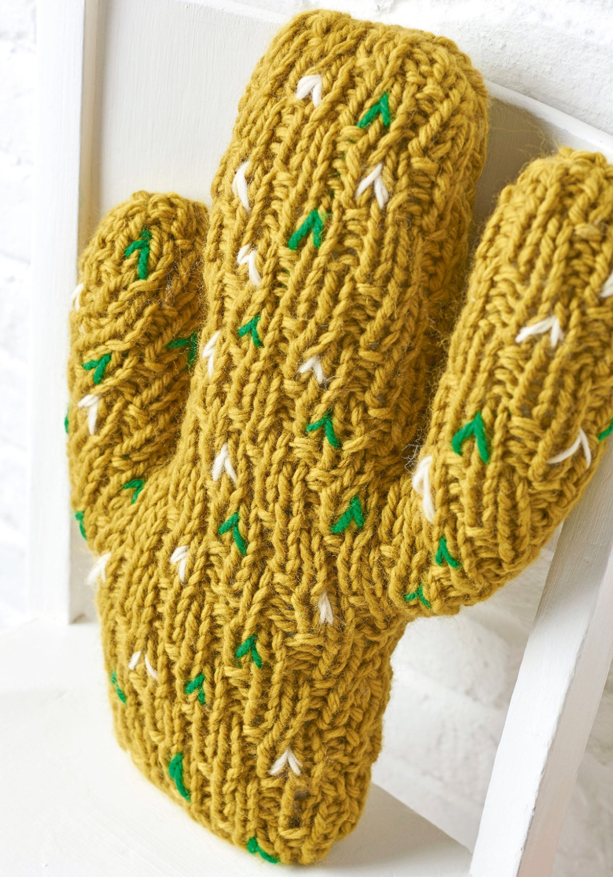 Cuddly Cactus Cushion Knitting Pattern PDF