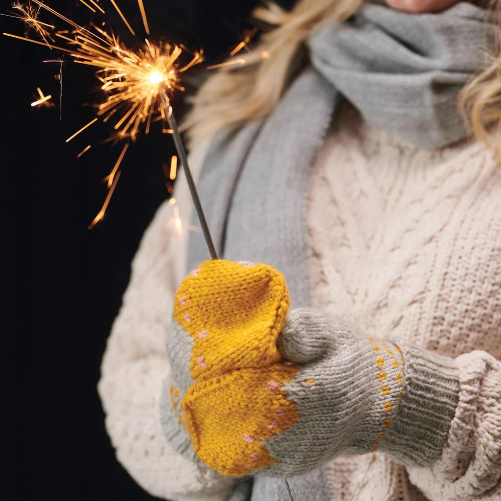 Colour Block Mittens Knitting Pattern PDF