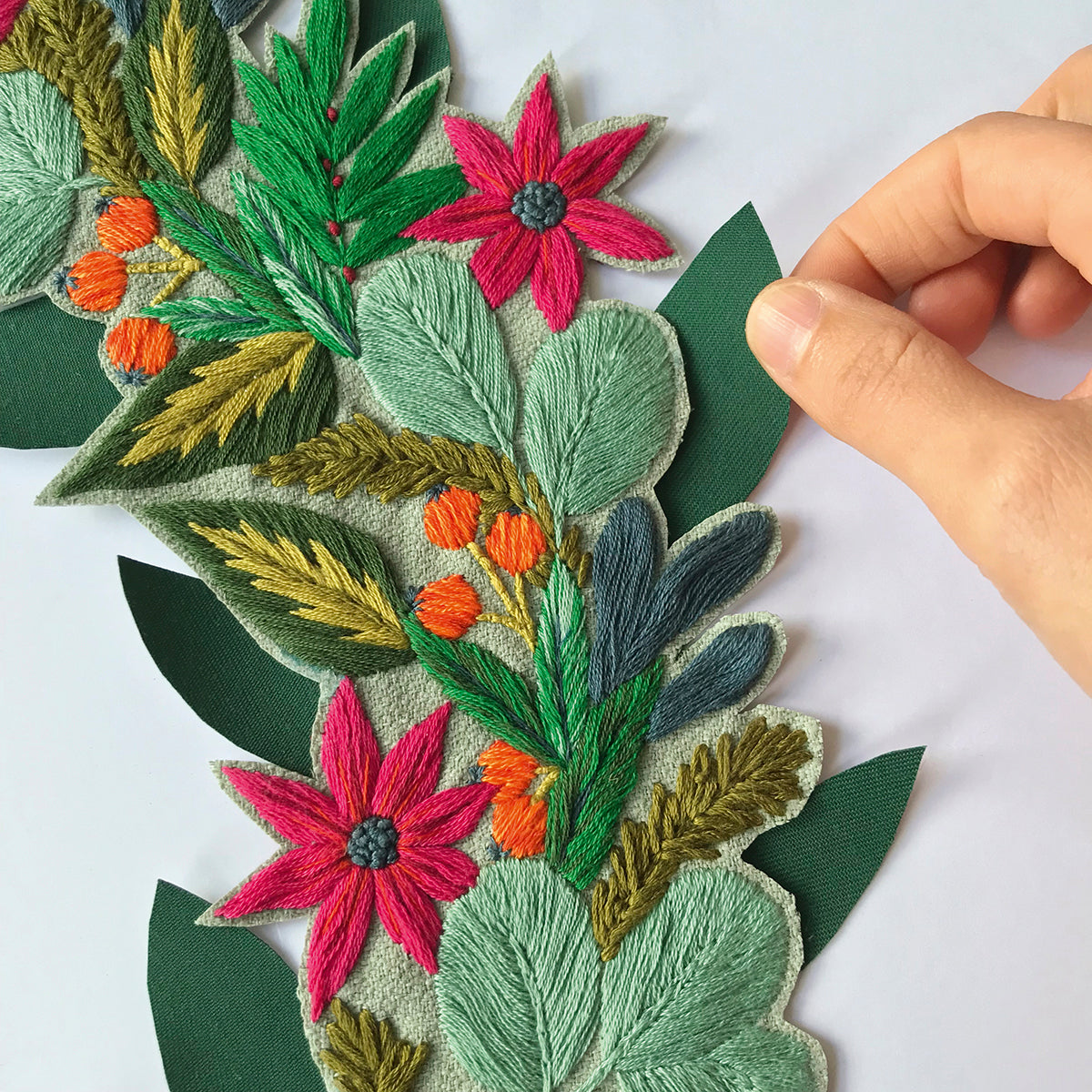 Deck the Halls Christmas Wreath Embroidery Pattern PDF
