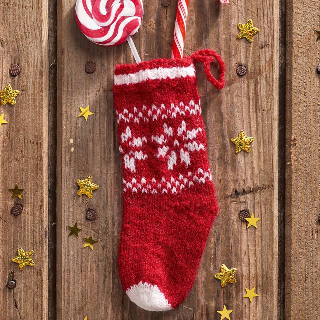 Red and white Christmas stocking knitting pattern