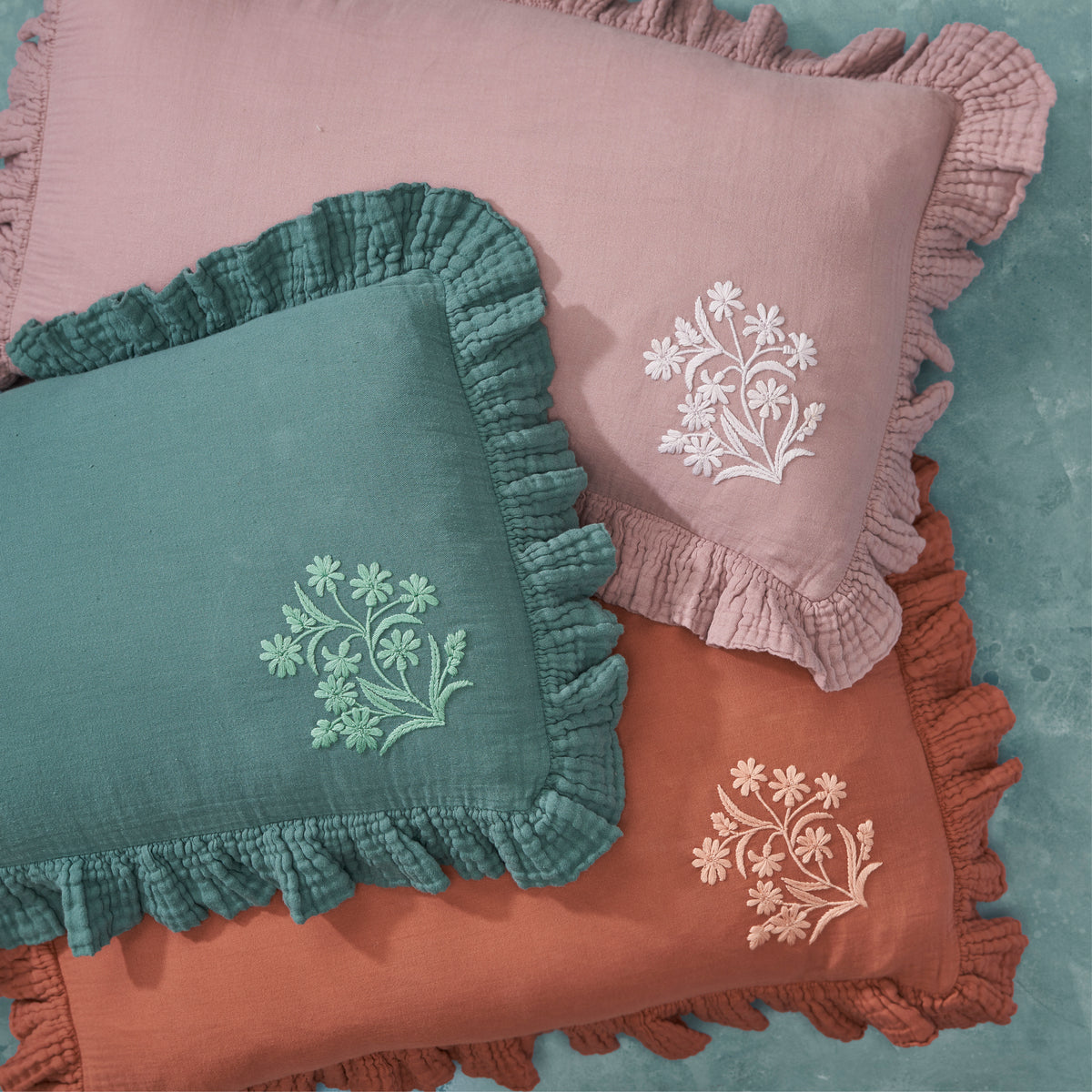 Sweet Dreams Pillowcase Flower Motif Embroidery Pattern PDF