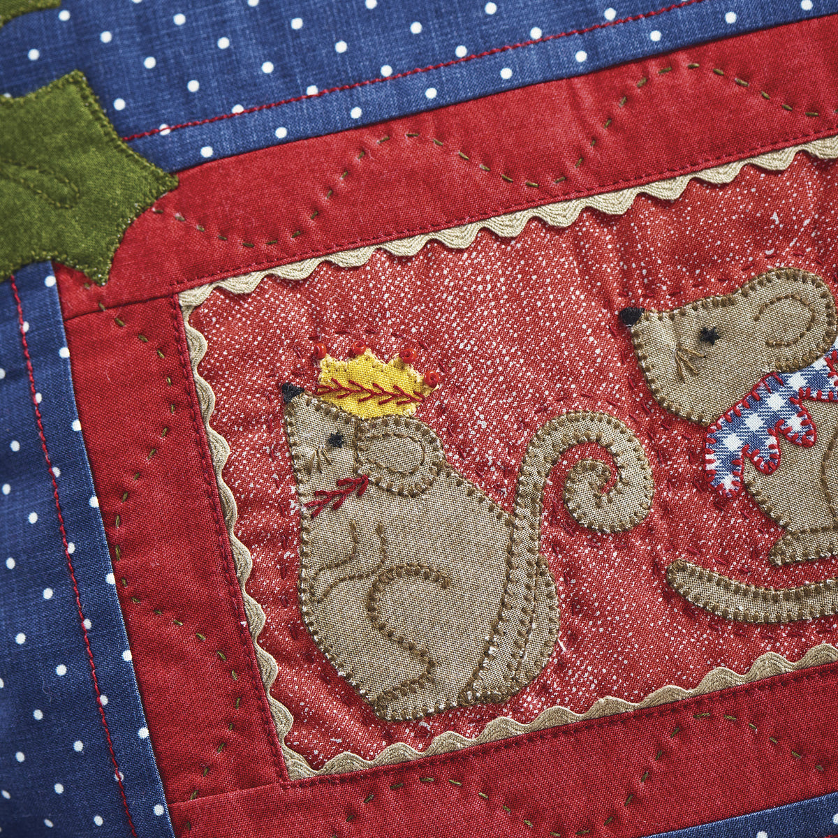 Merry Mice Applique Cushion Pattern PDF