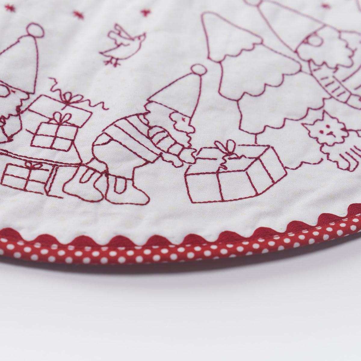 Redwork Candle Mat Embroidery Pattern PDF