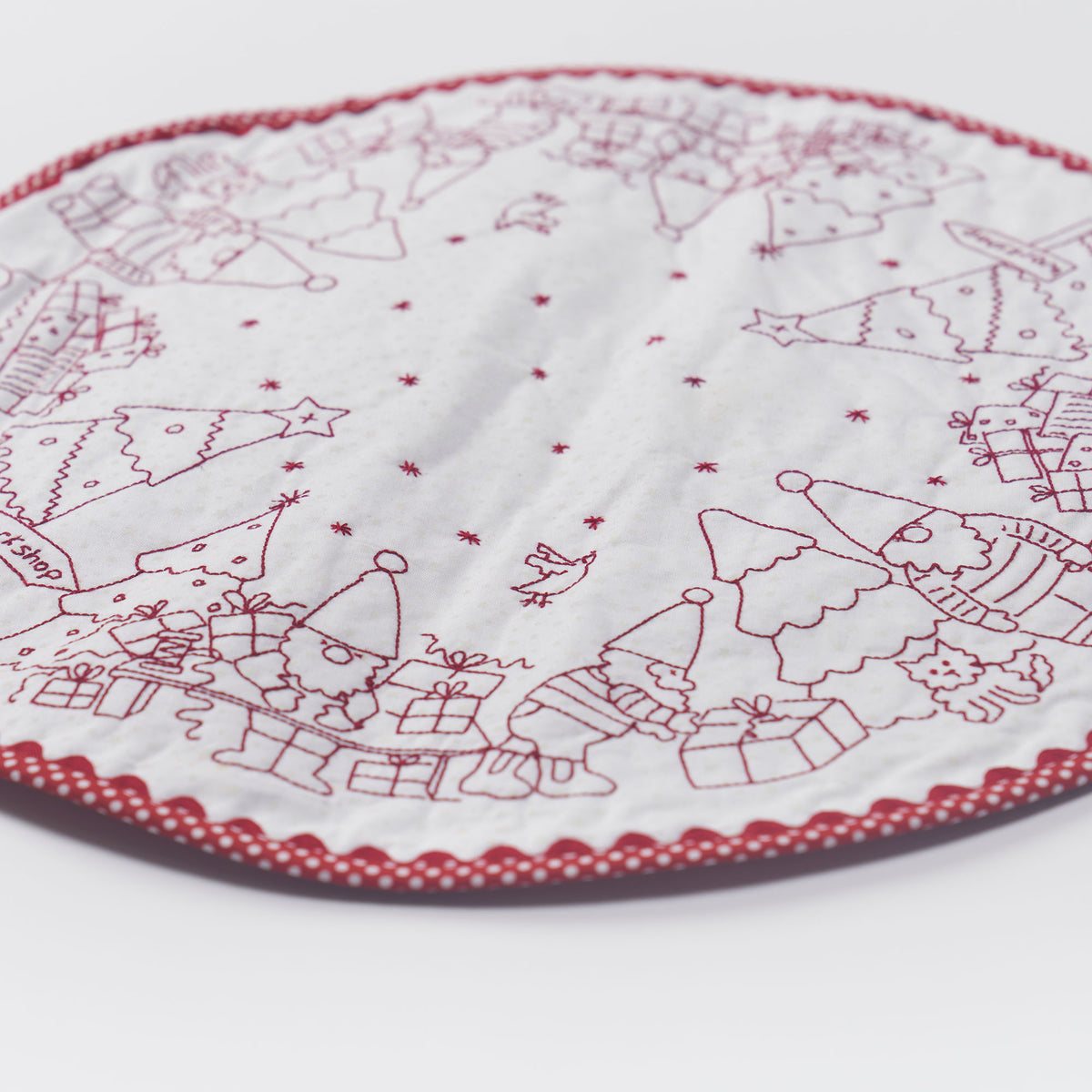 Redwork Candle Mat Embroidery Pattern PDF