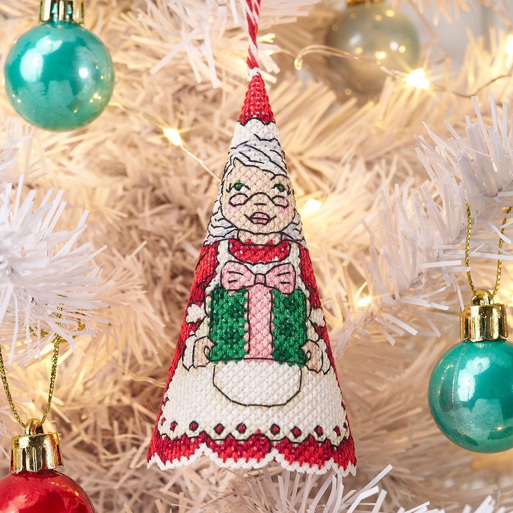 3D Character Decorations - Mrs Claus, Cross Stitch PDF Pattern