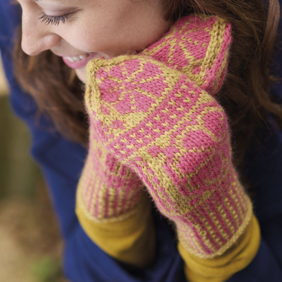 Kelvingrove Hat And Mittens Knitting Pattern PDF