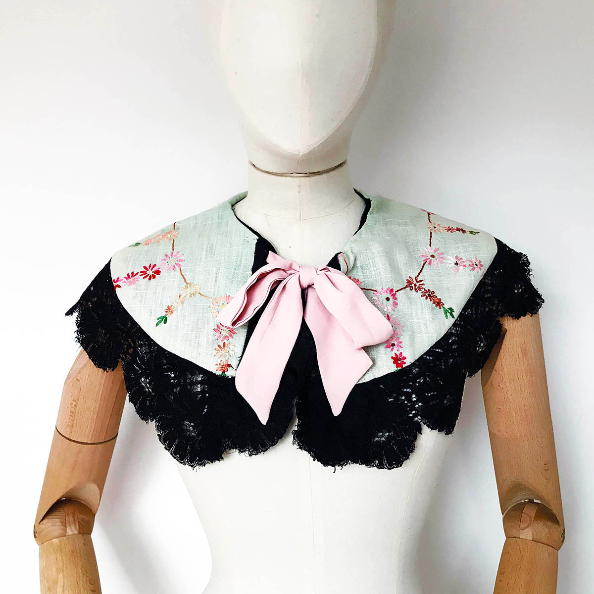Victorian Christmas Collar Sewing Pattern PDF